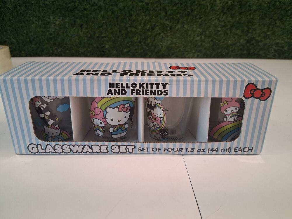 Hello Kitty Cinnamoroll My Melody Kuromi 4pc Mini Glassware Shot Glasses Set